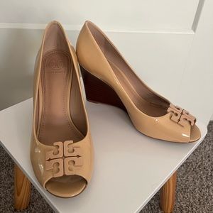 Tory Burch sz 9 Nude Pt leather!